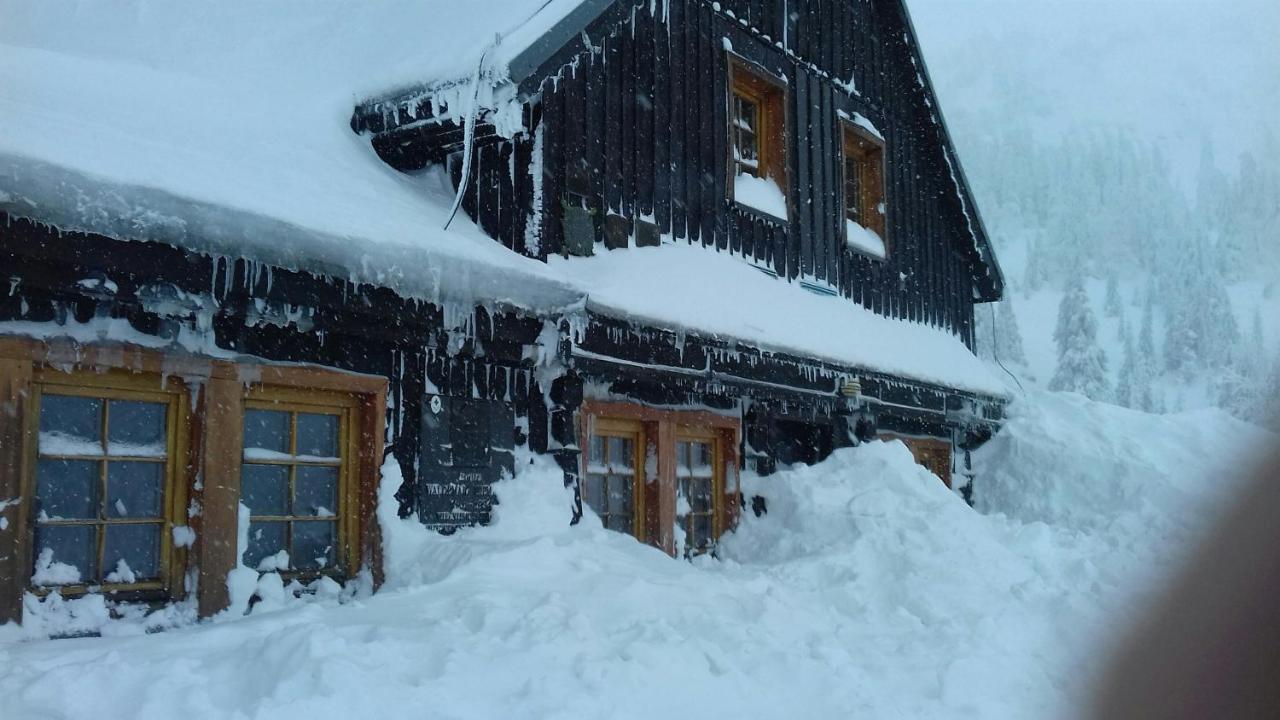 Willa Urocza Hotell Karpacz Exteriör bild
